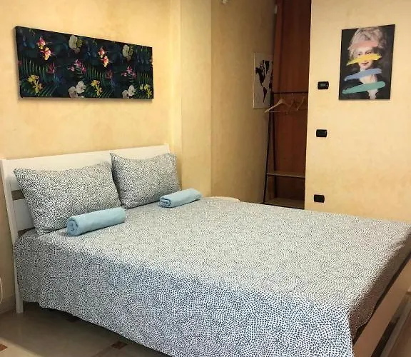 Rue Ragusa #1b Howme